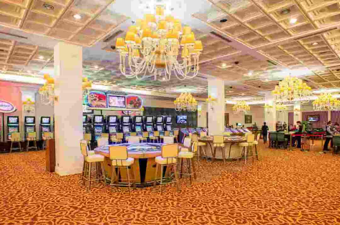 Dich vu nghi duong tai Golden Castle Casino and Hotel